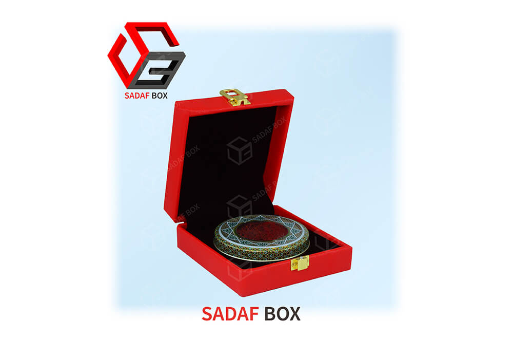 red leather saffron box 12x12 cm