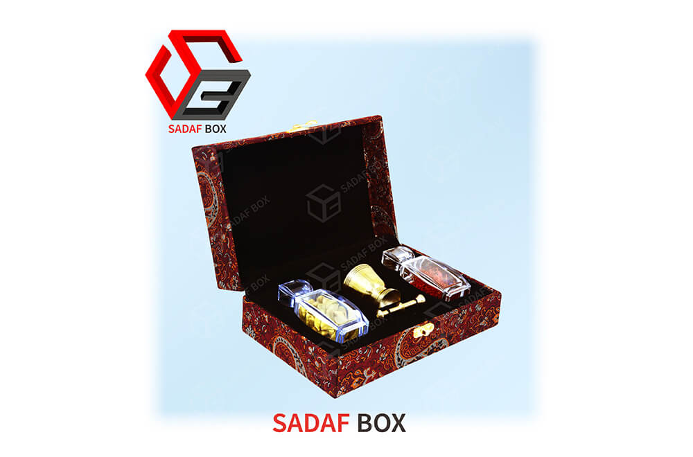 classic saffron box